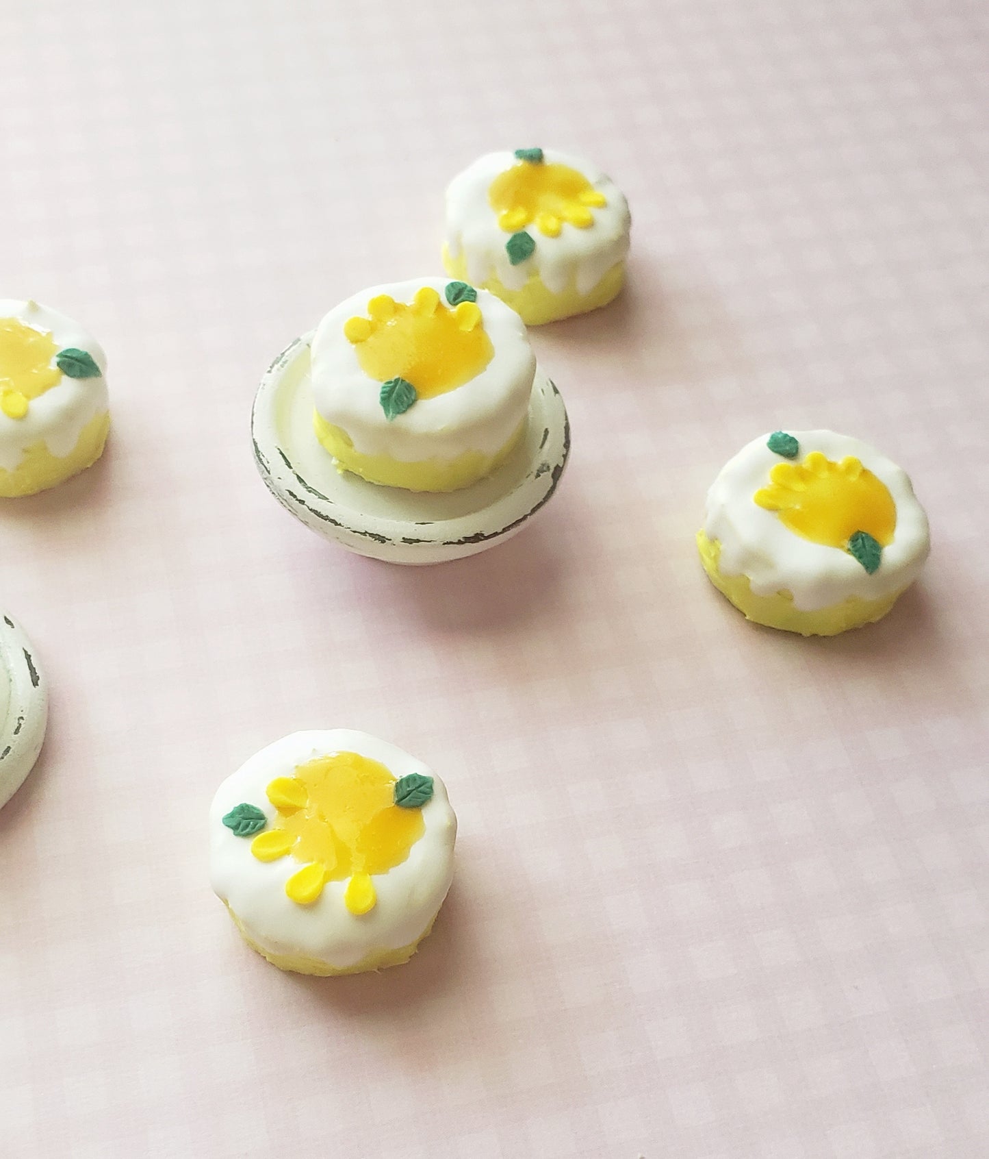Miniature polymer clay cake, iced lemon polymer clay cake, miniature food, mini fake cakes, tiny cakes, dollhouse accessories